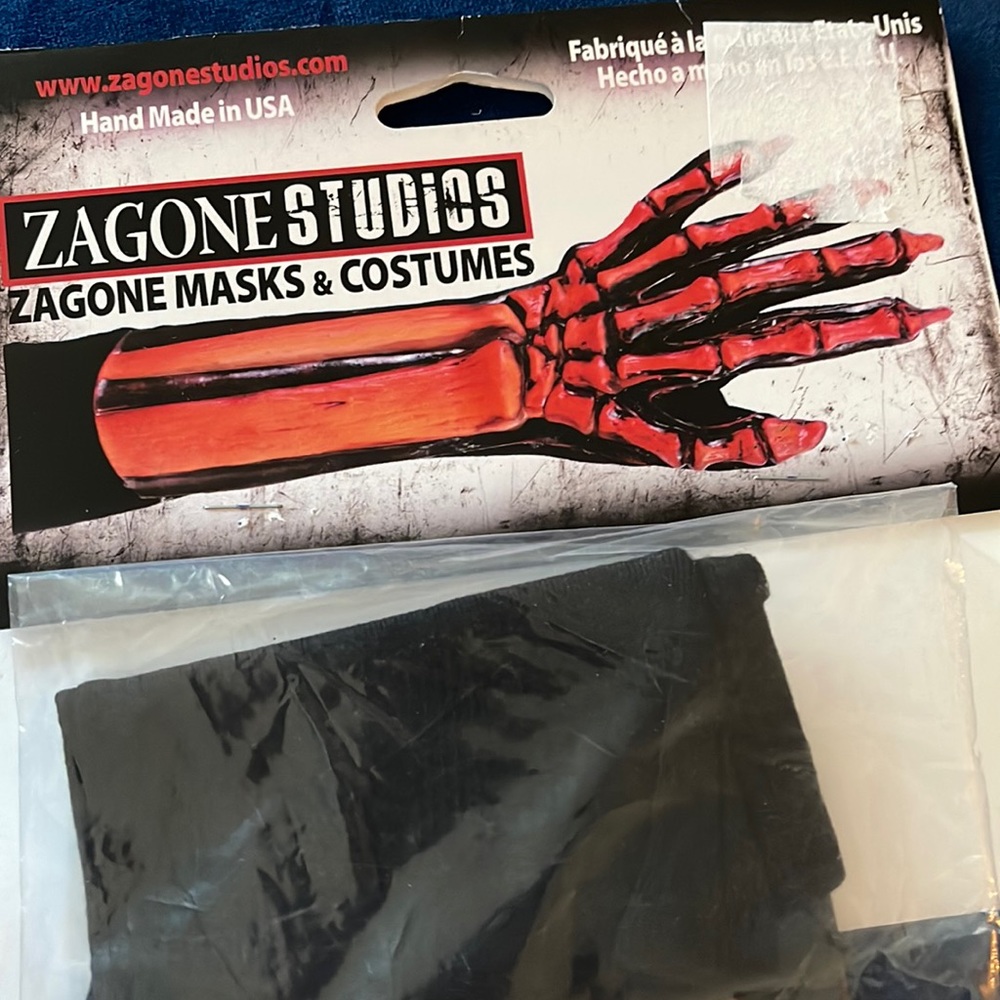 GREEN ONLY - Zagone studios reactive black light gloves